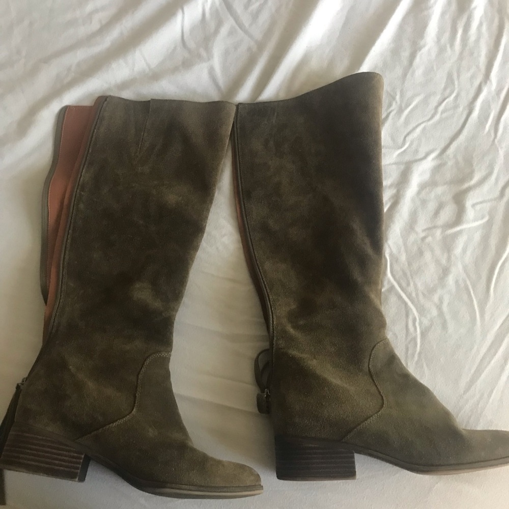Size 7.5W Lucky brand mid calf boots olive green
